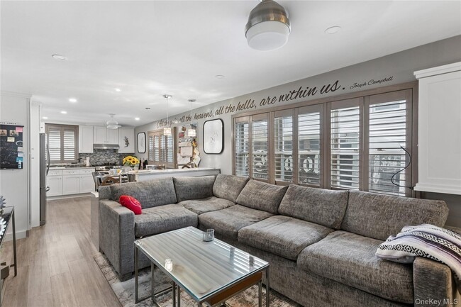 Photo - 31 Julian Pl Unit 1