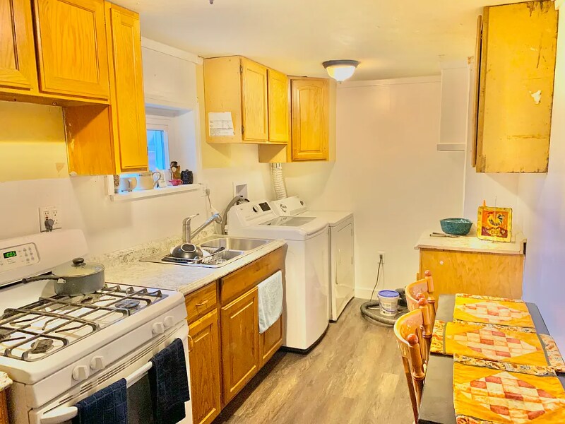 Photo - 3527 W 8315 S