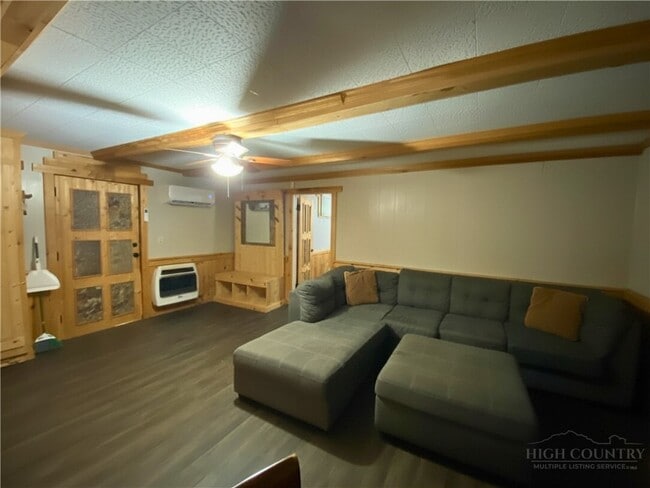 Photo - 143 Ridge Crest Dr