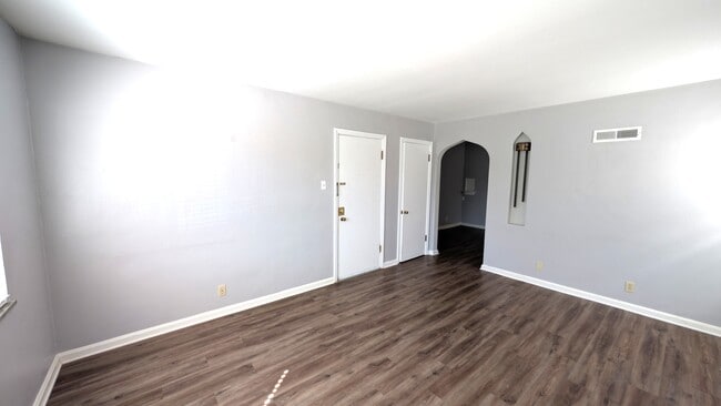 Photo - 5825 Sunshine Dr Unit 1E