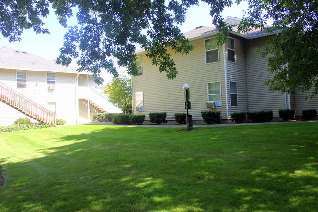 Photo - River Place Apartments
