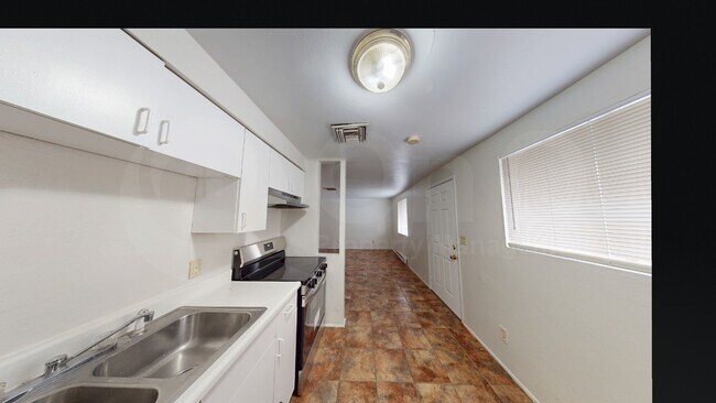 Photo - 1806 S Van Buren Ave