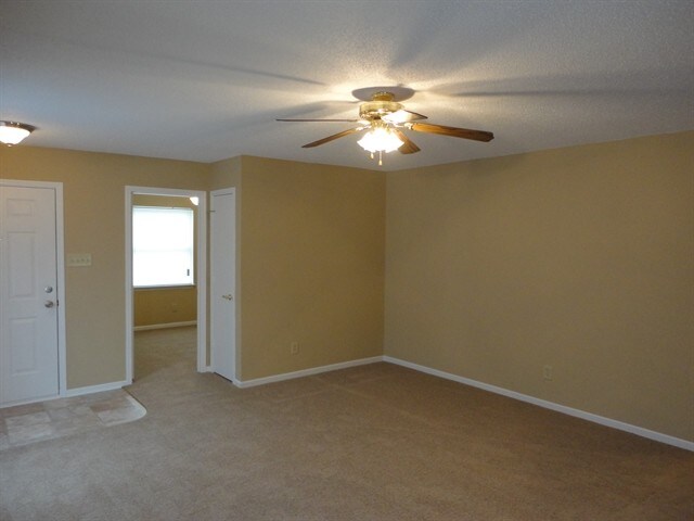 Photo - 9211 Wandflower Dr