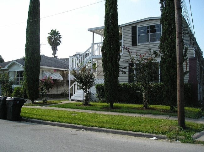 Building Photo - 216 Redan St Unit 4