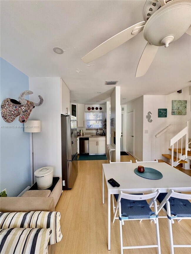 Photo - 798 Crandon Blvd