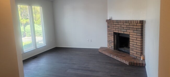 Building Photo - 1215 S 43rd Ave Unit 1215 #A