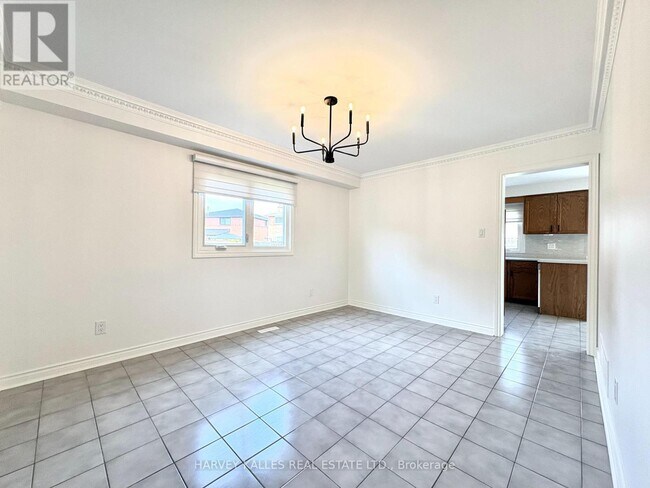 Photo - 70 Amaretto Ct