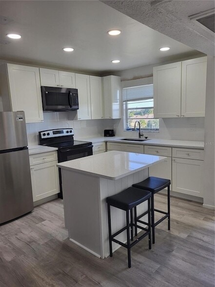 Photo - 4650 Cove Cir Unit 611