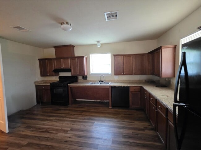 Photo - 2402 14th Ave N