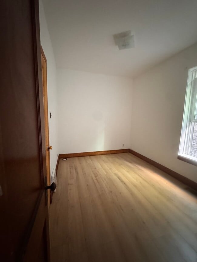 Photo - 7337 N Honore St