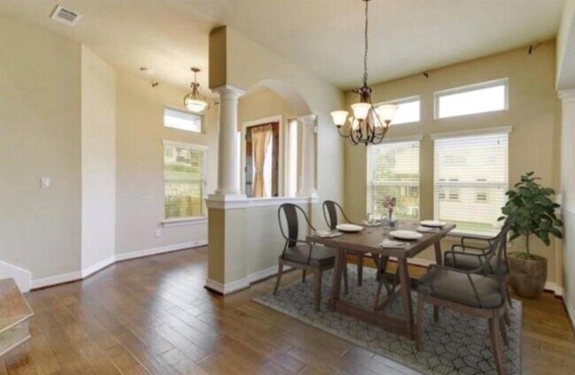 Photo - 181 Roberto Drive