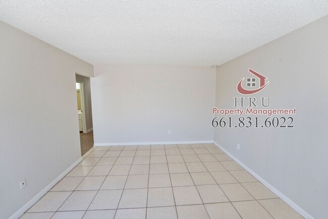 Photo - 2901 S Chester Ave Unit #C