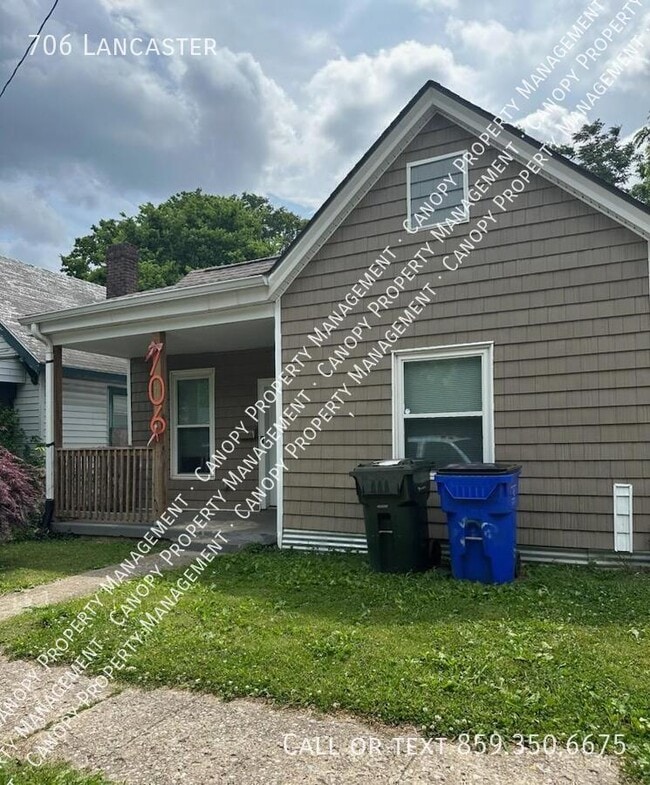 Photo - 706 Lancaster-