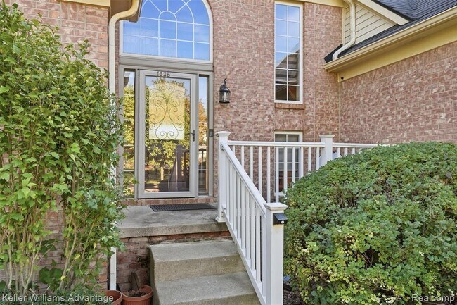 1625 Emerald Pines Dr