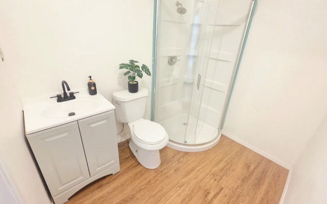 Photo - 104 W 22nd St