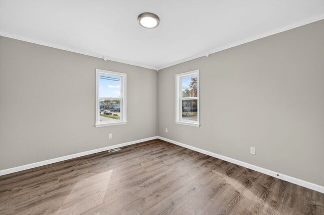 Photo - 8025 Waddell Ave