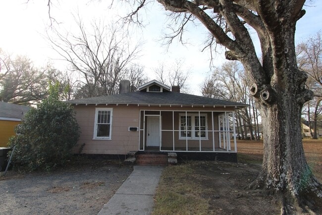 Photo - 226 E Moore St