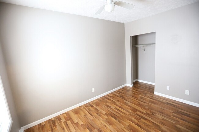 Photo - 826 4th St NW