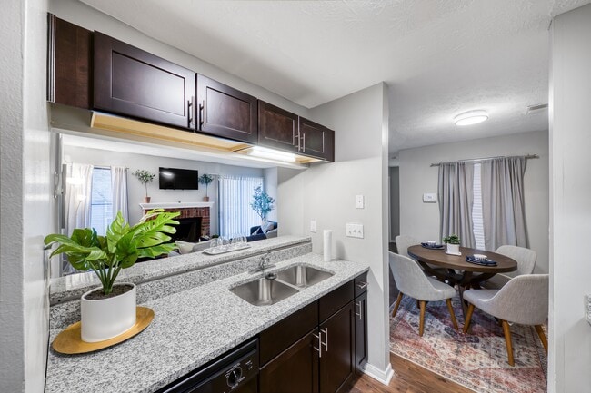 Photo - Midwood Gardens