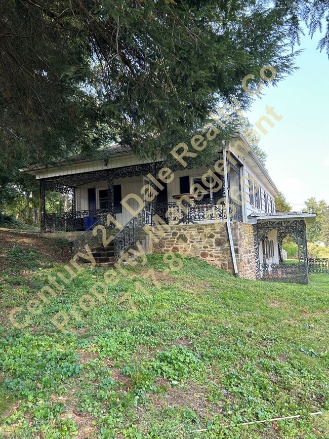 Photo - 2 Bedroom home in South Eastern School District with a Large Yard