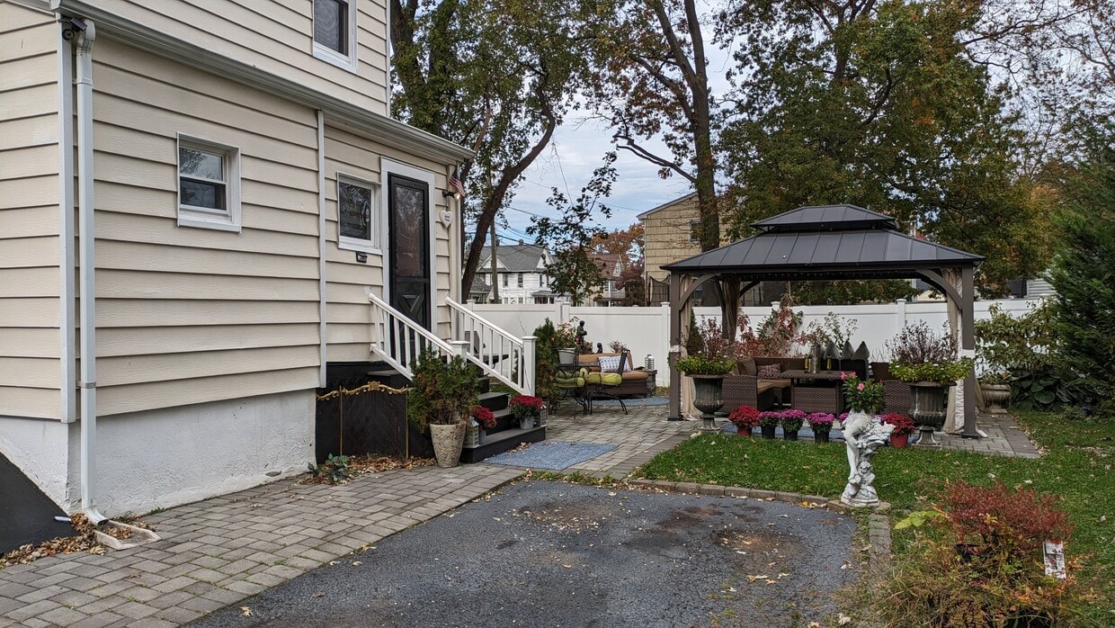 Photo - 725 Webster Pl (Plainfield, NJ)