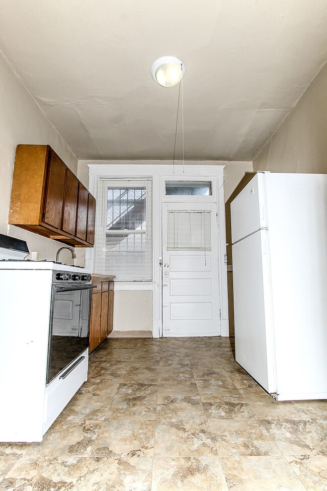 6016 Waterman Blvd Unit 2E