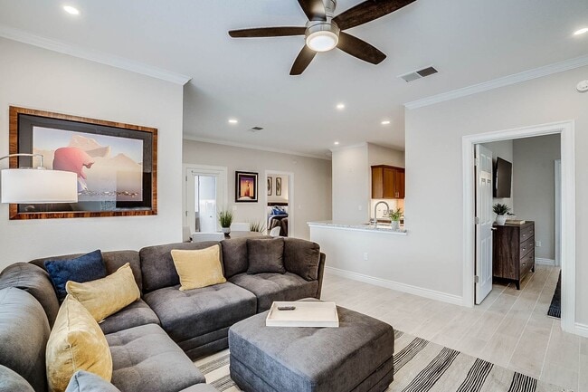 Photo - Furnished Rental - 3 Month Minimum Unit 1150