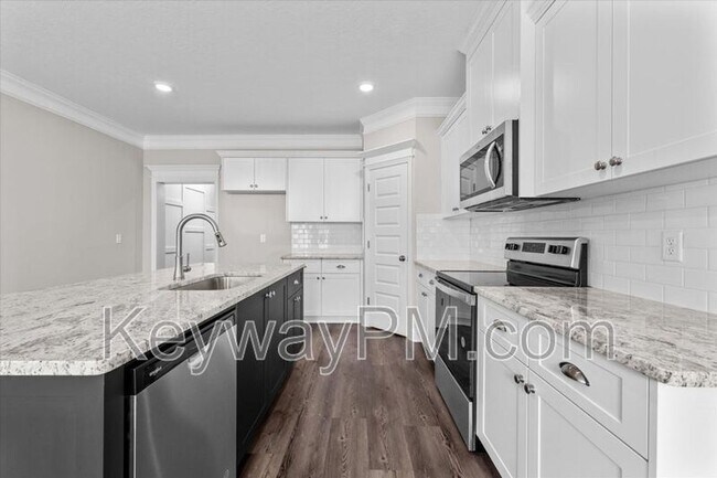 Photo - 202 Linsmore Ave