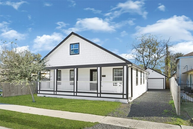 Building Photo - 1412 Northwood St