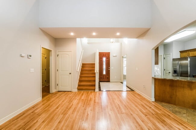 Photo - 1128 Casentino St