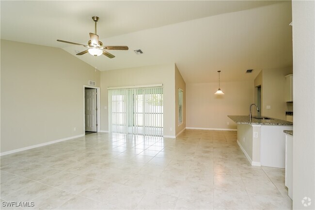 Building Photo - 1207 NW 22nd Ave Rental