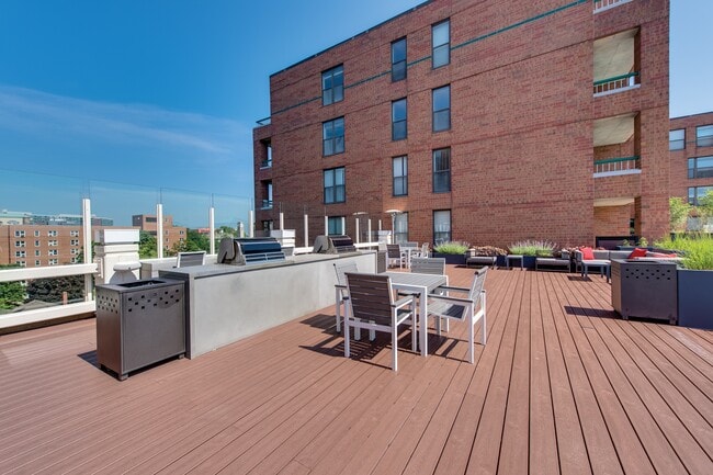 Photo - Evanston Place