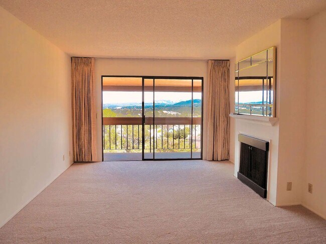 Photo - Golden Oaks 2 bedroom condo. Sweeping bay views. Rarely available..
