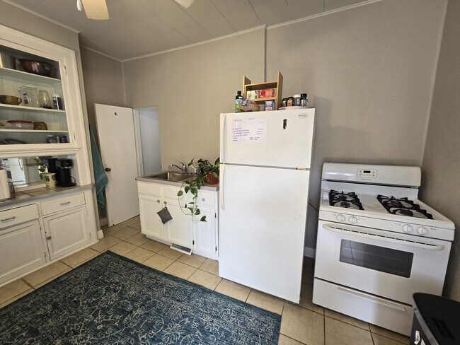 Photo - 2456 N Bartlett Ave