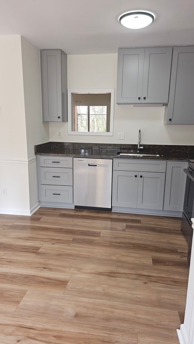 Photo - 1869 Patterson Ct