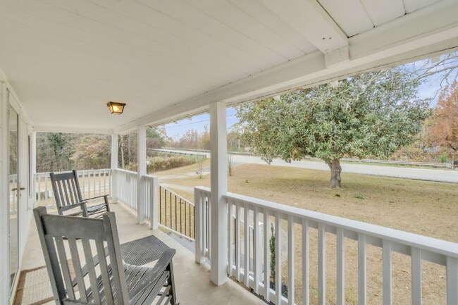 Photo - Warm & Welcoming 2 Bed, 2 Bath Home with Solar Panels and Spacious Yard