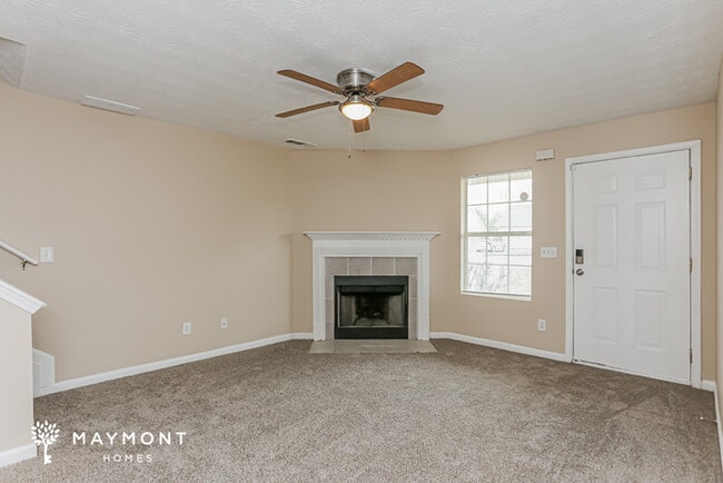 Photo - 1628 Boxcar Pl NE