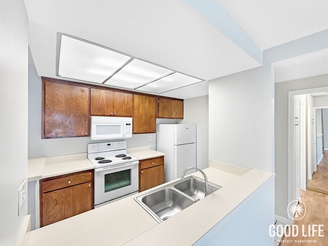 Photo - Beautiful 1BD/1BA w/ A/C and Reserved Parking in Mission Valley! Unidad 111