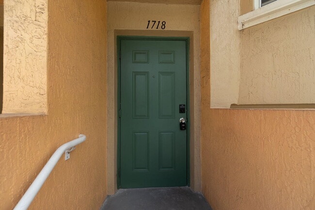 Photo - 1718 NE 6th St