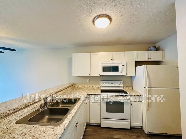 Photo - 215 Sunn Aire Ct