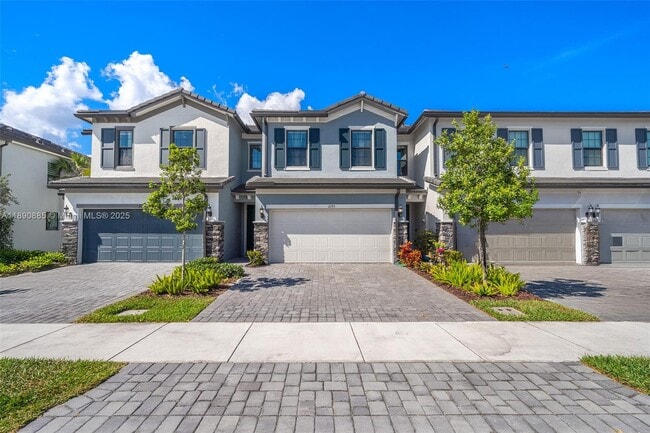 Building Photo - 2193 Appleton Cir S