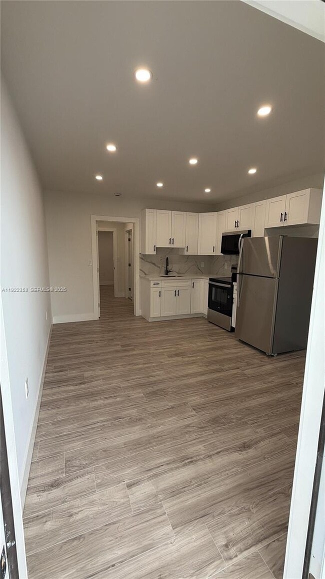 Photo - 935 Jefferson Ave Unidad 10