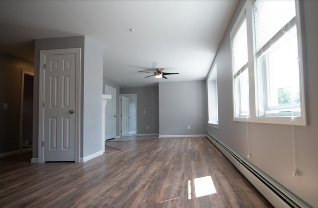 Photo - 402 W Ferry St Unidad 2