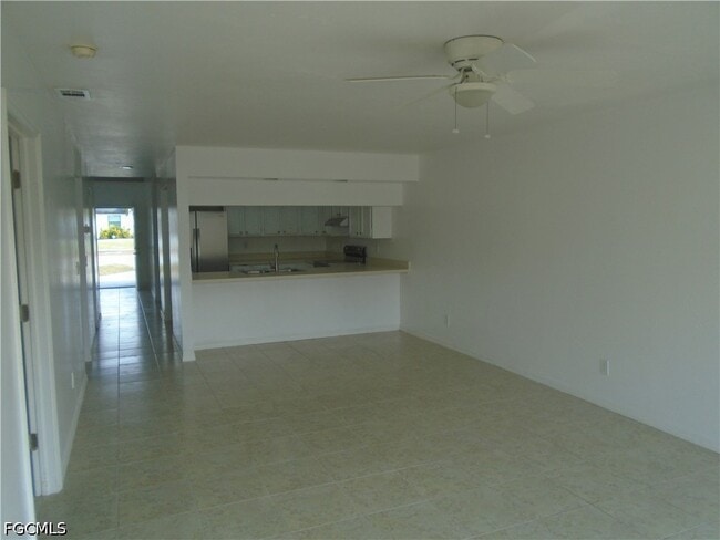 Photo - 1228 Trafalgar Pkwy