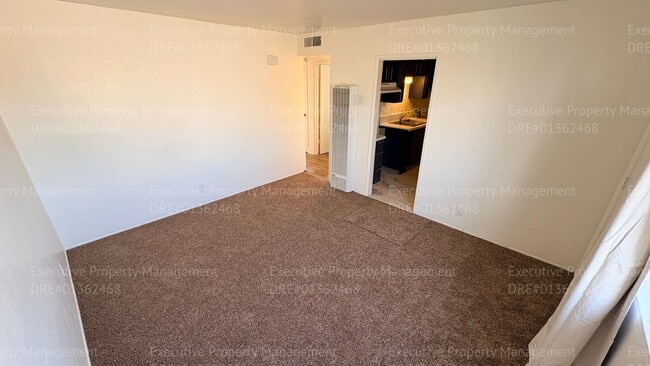 Photo - 925 8th St Unidad #B