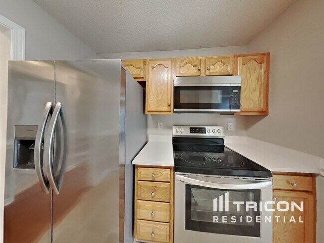 Photo - 25 Newbury Dr