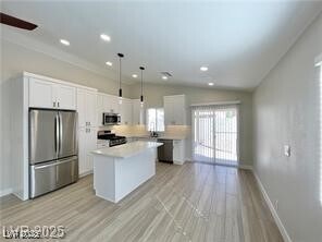 Photo - 8456 W Gilmore Ave