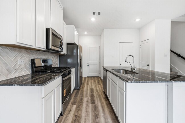 Photo - 17818 Delmar Hts Ln