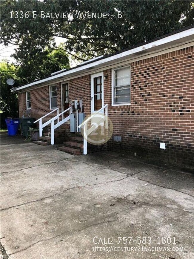 Building Photo - 1336 E Balview Ave Unit B