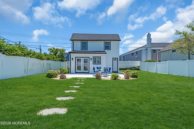 Photo - 101 4th Ave